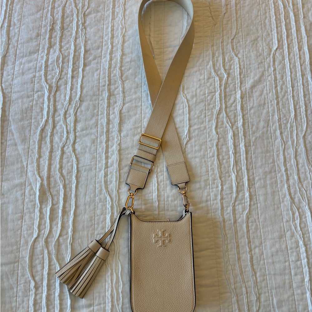 Tory Burch leather crossbody. - Picture 5 of 6